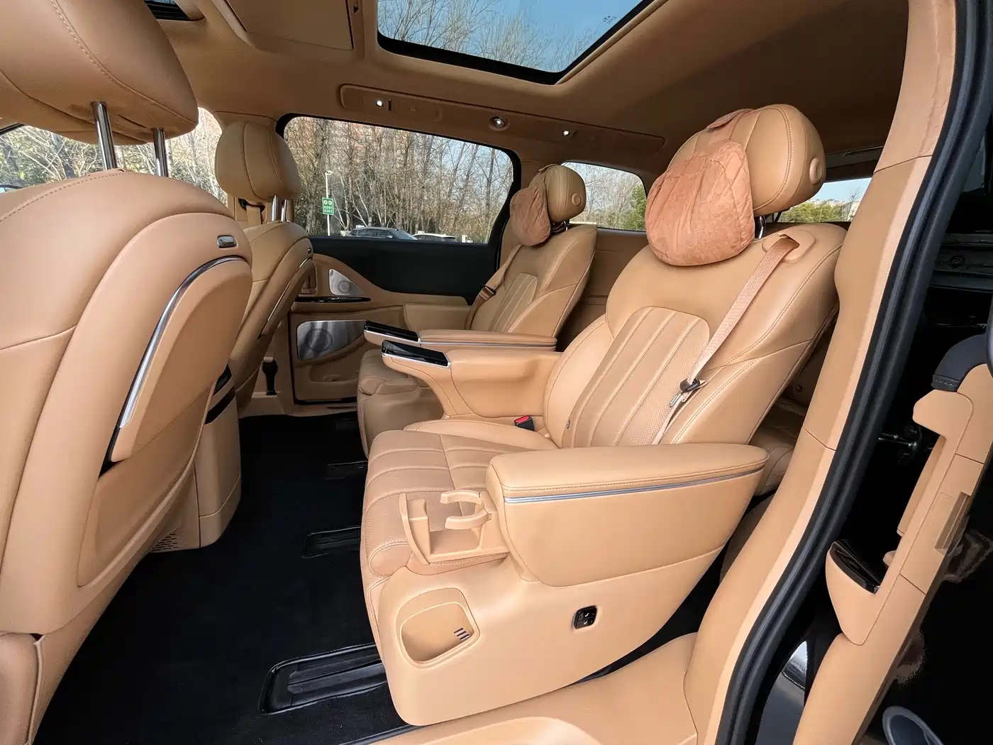 Voyah Auto Voyah Dreamer 2025 PHEV AWD Flagship Kunpeng Edition фото 17