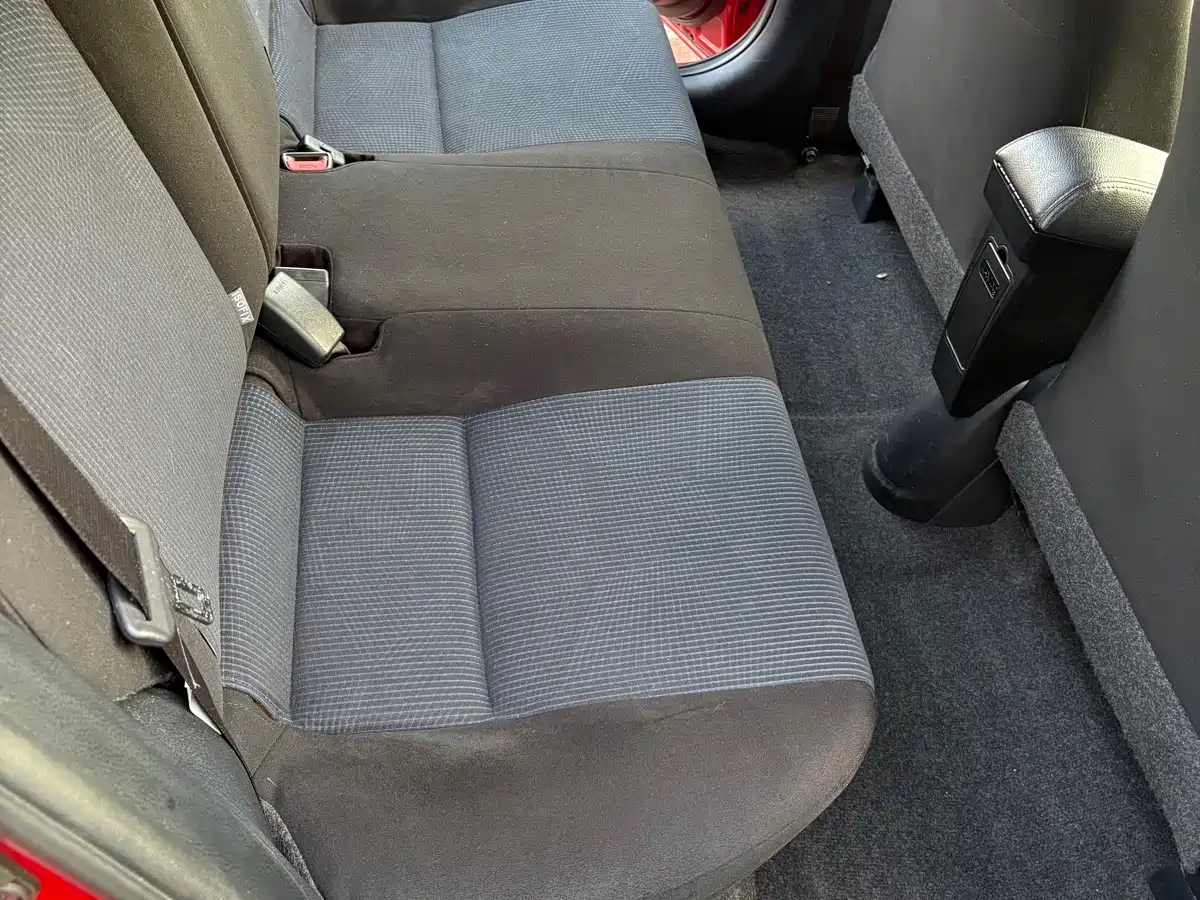 Toyota YARiS L Zhi Xuan 2015 1.5E Auto Charming Edition фото 11