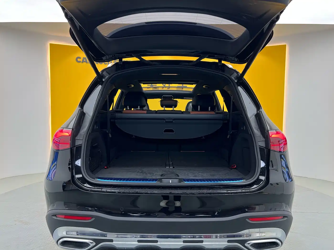 Mercedes-Benz GLC 2023 Facelift GLC 260 L 4MATIC Sport 7-Seater фото 27