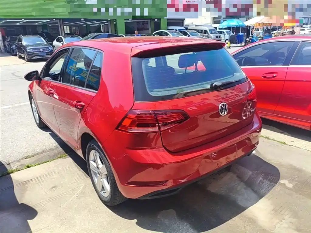 Volkswagen Golf 2018 1.6L Automatic Fashion фото 5
