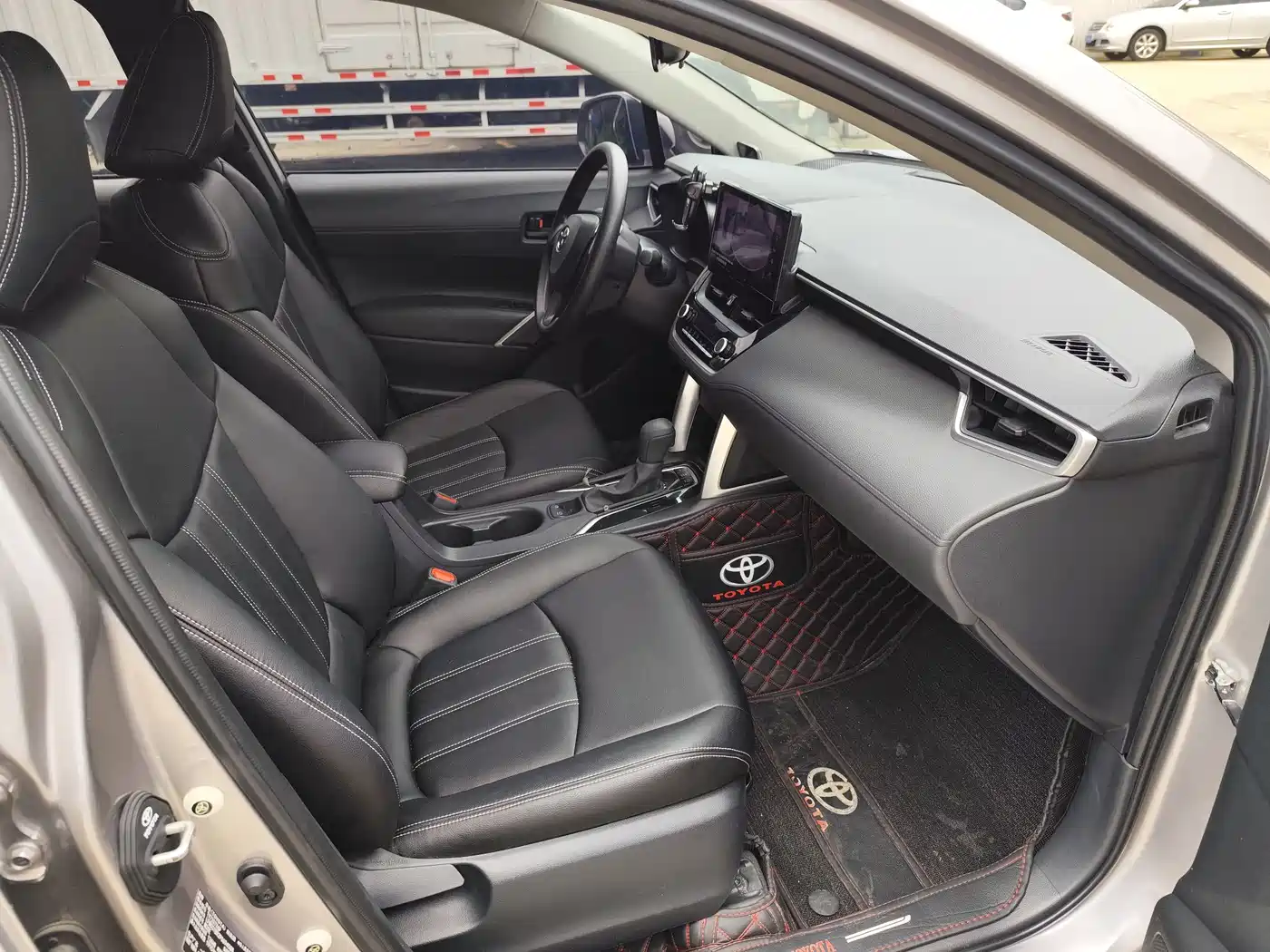 Toyota Corolla Cross 2023 2.0L Elite Edition фото 6