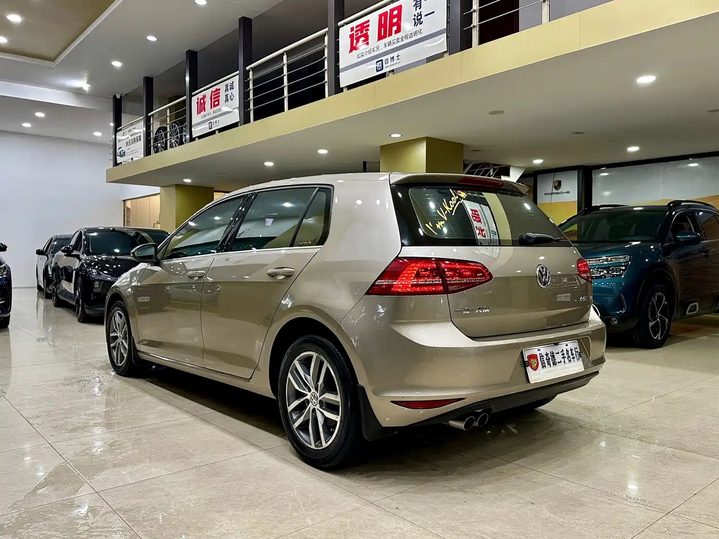 Volkswagen Golf 2016 230TSI Automatic Luxury фото 7