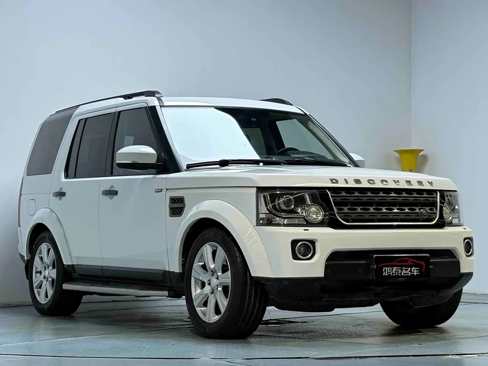 Photo 4 - Land Rover Discovery