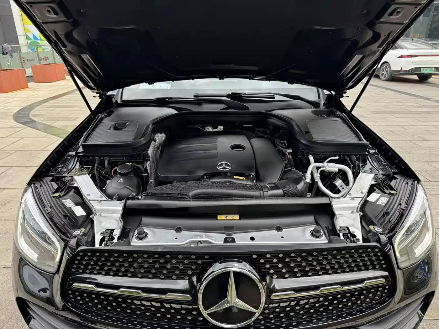 Mercedes-Benz GLC Coupe 2020 GLC 260 4MATIC Coupe SUV фото 19