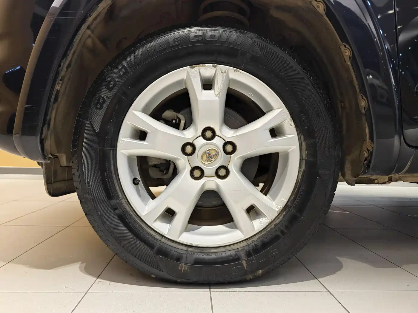 Toyota RAV4 Rongfang 2011 2.4L Automatic 4WD Luxury Edition фото 6