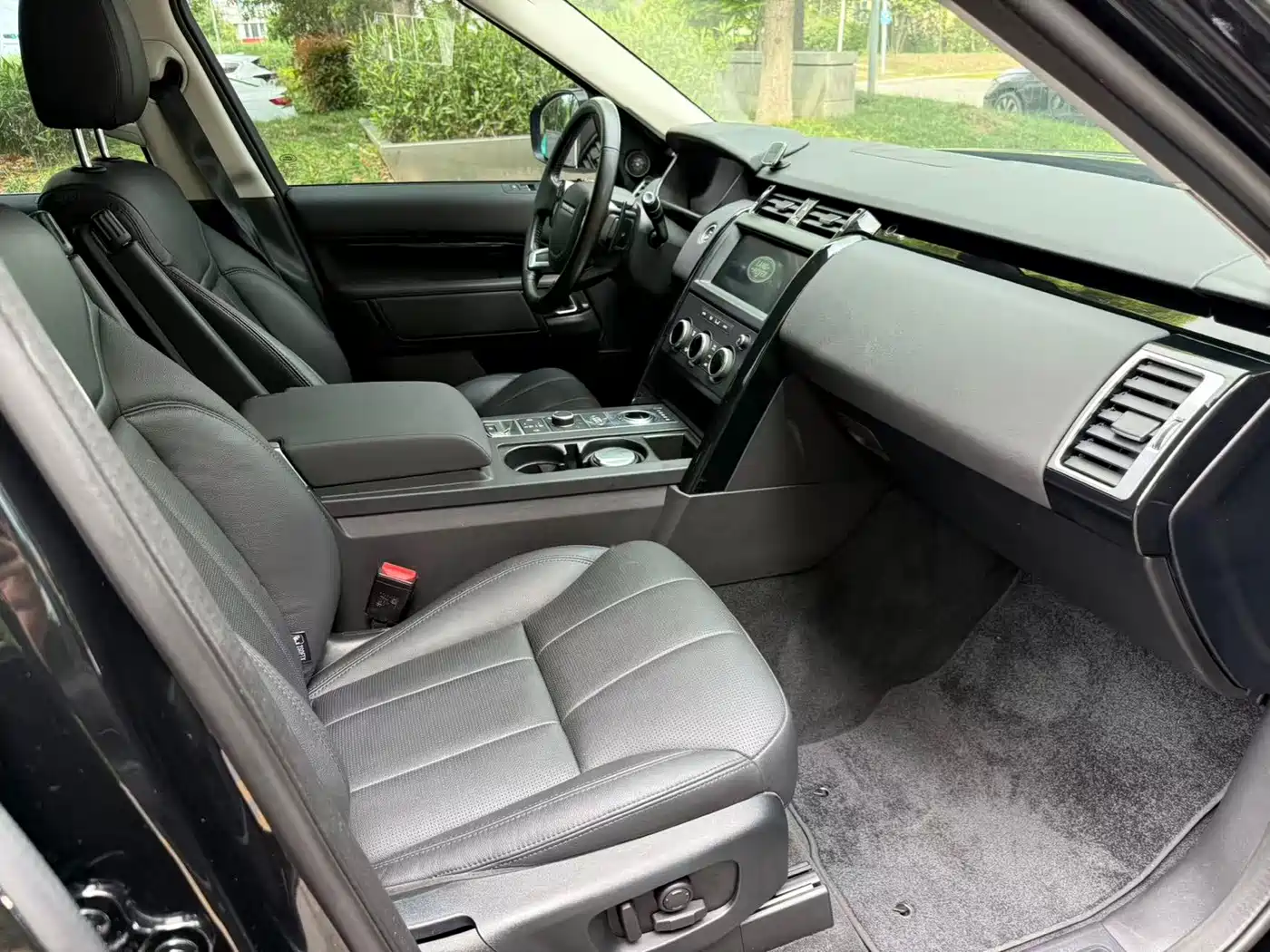 Фото 8 - Land Rover Discovery