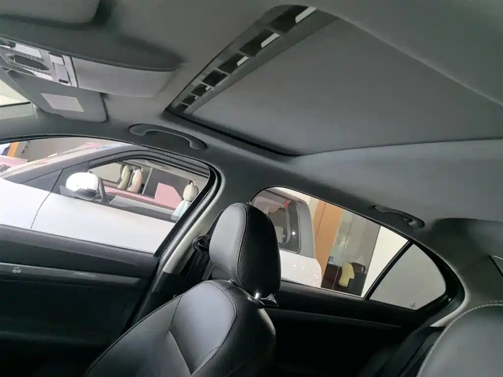 Volkswagen Lavida 2017 230TSI DSG Comfort Edition фото 18
