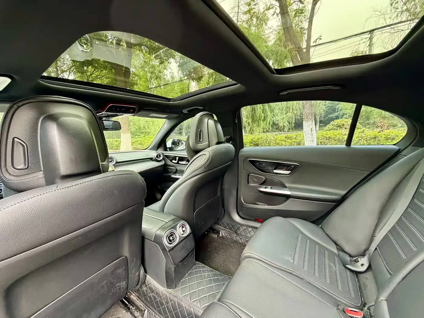 Mercedes-Benz C-Class 2023 Facelift C 260 L Sport Edition фото 7