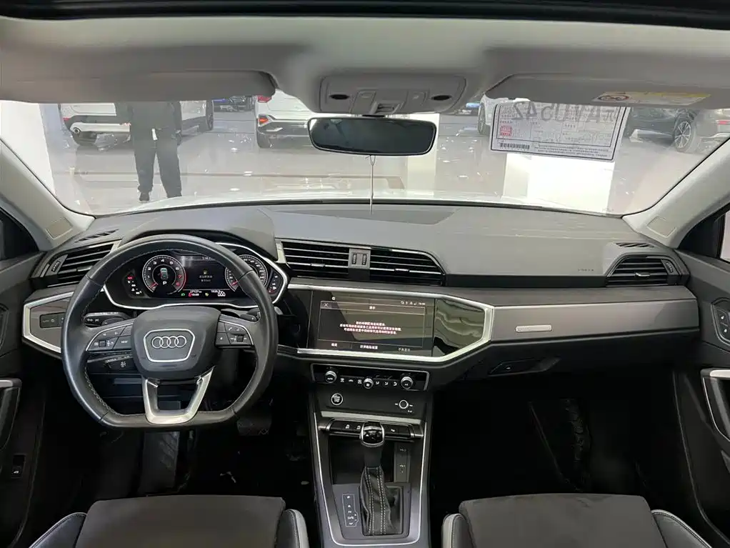 Audi Q3 2023 35 TFSI Fashion Dynamic (1.4T) фото 18