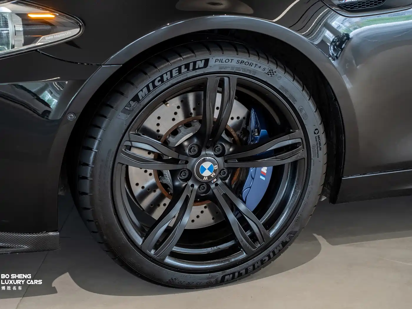 BMW M5 2014 M5 фото 7
