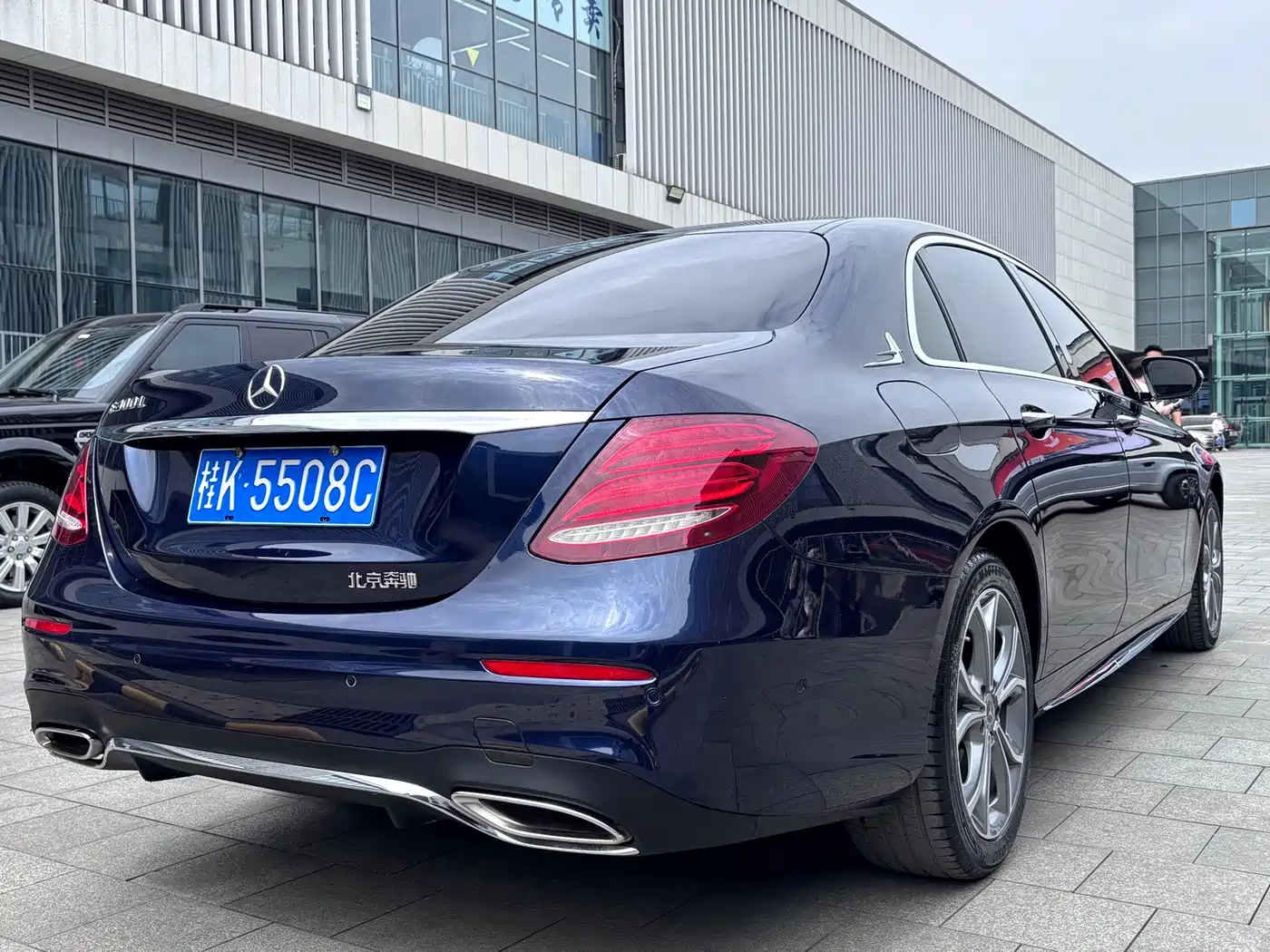 Mercedes-Benz E-Class 2020 E 300 L Luxury Model фото 17
