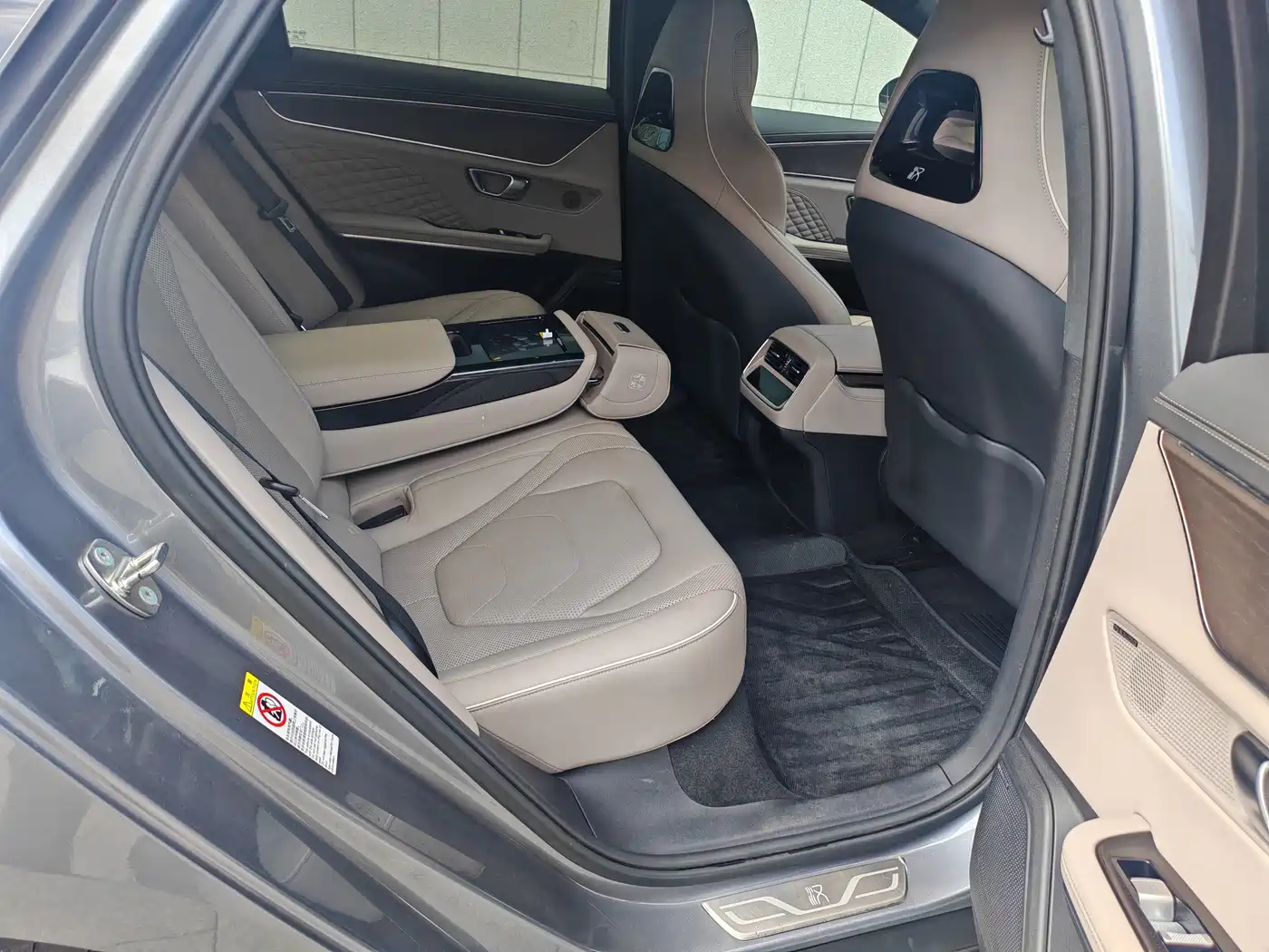 BYD Han 2024 EV Glory Edition 610KM AWD Celestial Eye Smart Driving фото 36