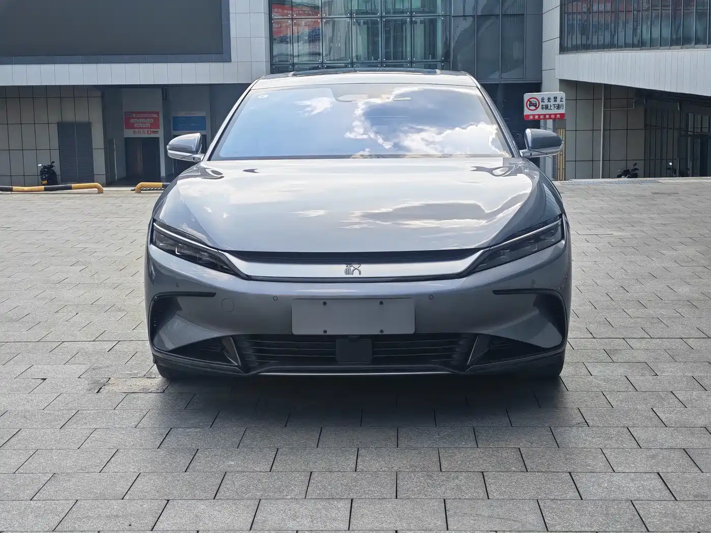 BYD Han 2024 EV Glory Edition 610KM AWD Celestial Eye Smart Driving фото 46