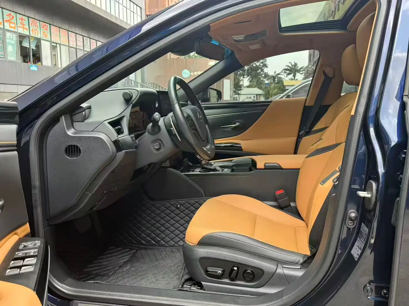 Lexus ES 2021 200 Excellence Edition фото 4
