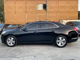Photo 12 - Chevrolet Malibu