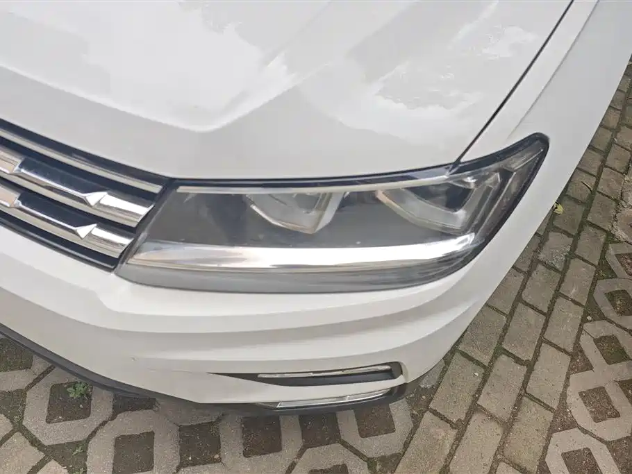 Volkswagen Tiguan L 2018 Facelift 330TSI Automatic 2WD Luxury Edition фото 5