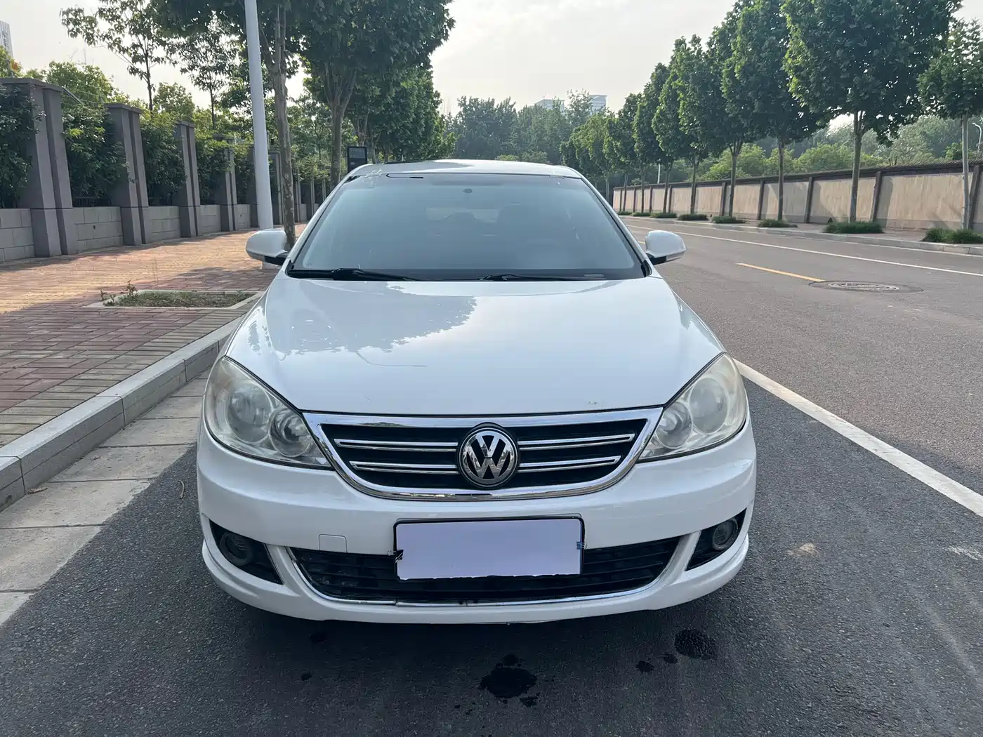 Volkswagen Lavida 2011 1.6L Automatic Pinxuan Edition фото 2