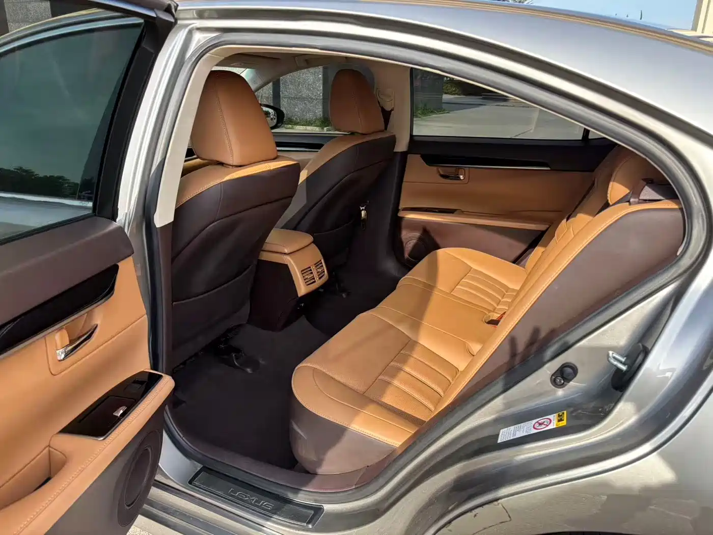 Lexus ES 2015 200 Elite Edition фото 8