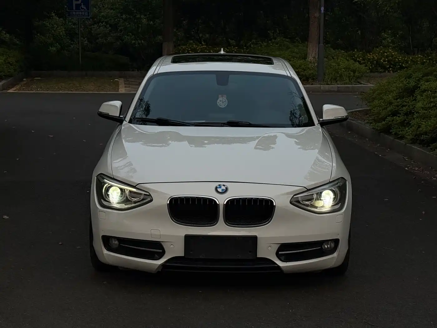 BMW 1 Series (Import) 2013 Facelift 118i Sport Model фото 2