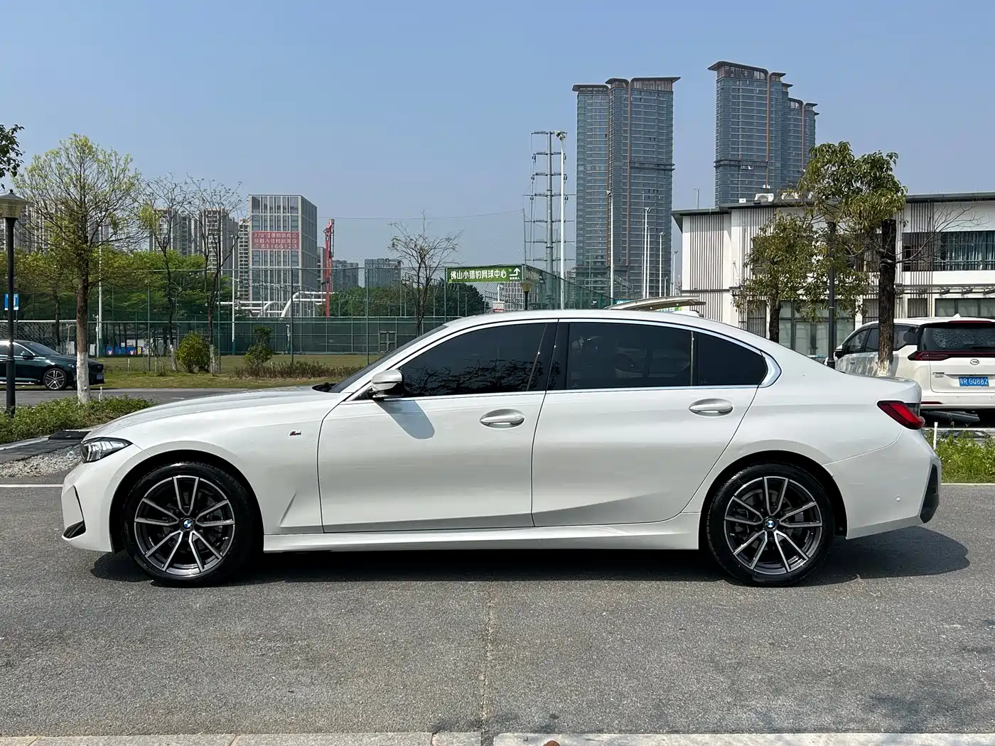 BMW 3 Series 2024 325Li M Sport Package фото 7