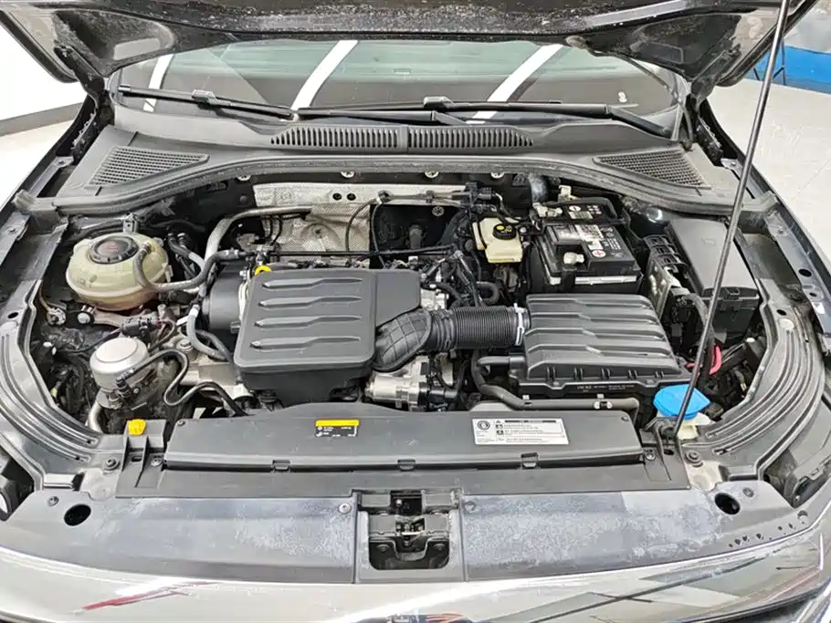Volkswagen Lavida 2022 1.5L Auto Comfort Edition фото 10