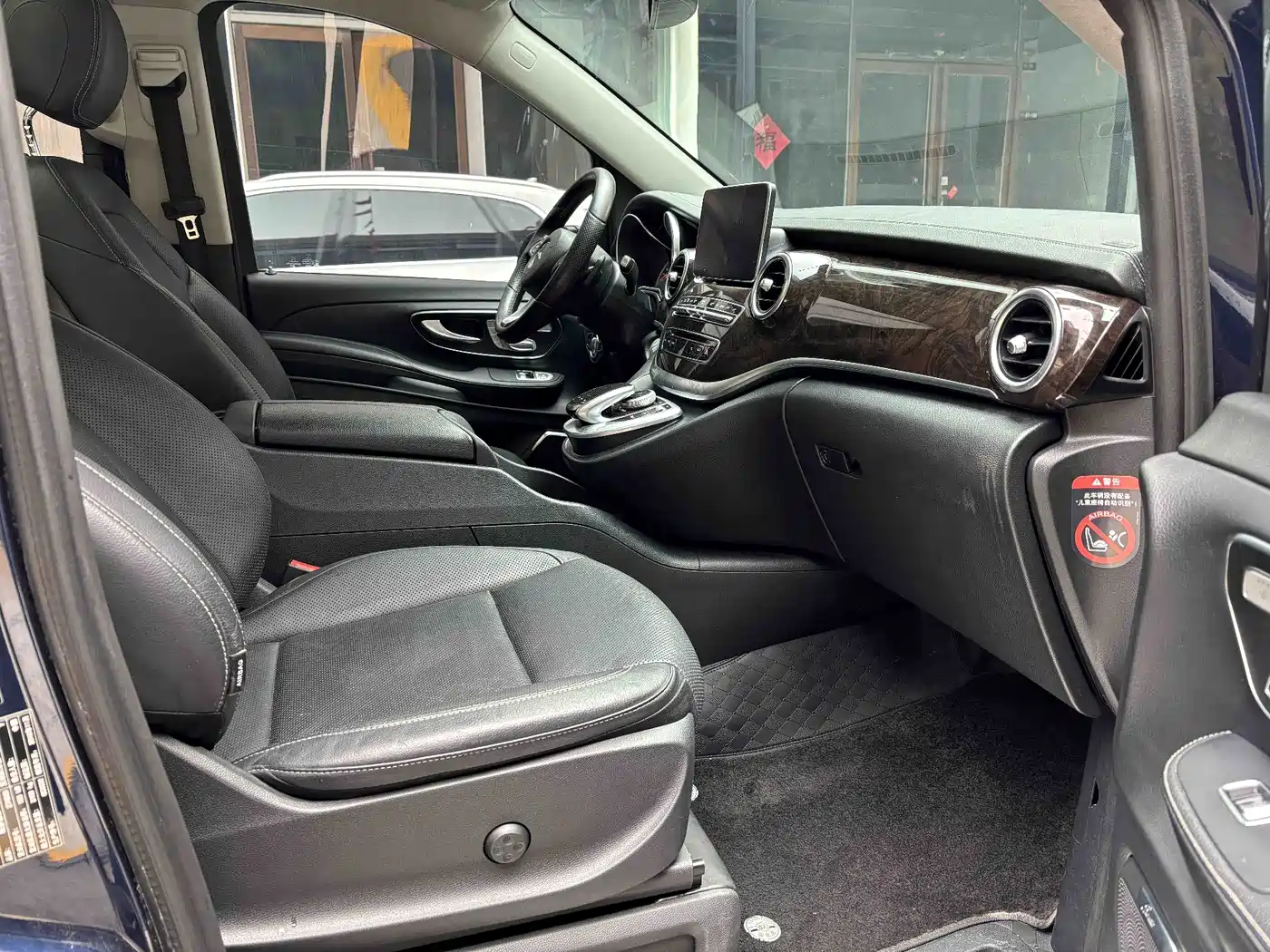 Mercedes-Benz V-Class 2018 V 260 Premium Edition China V фото 16