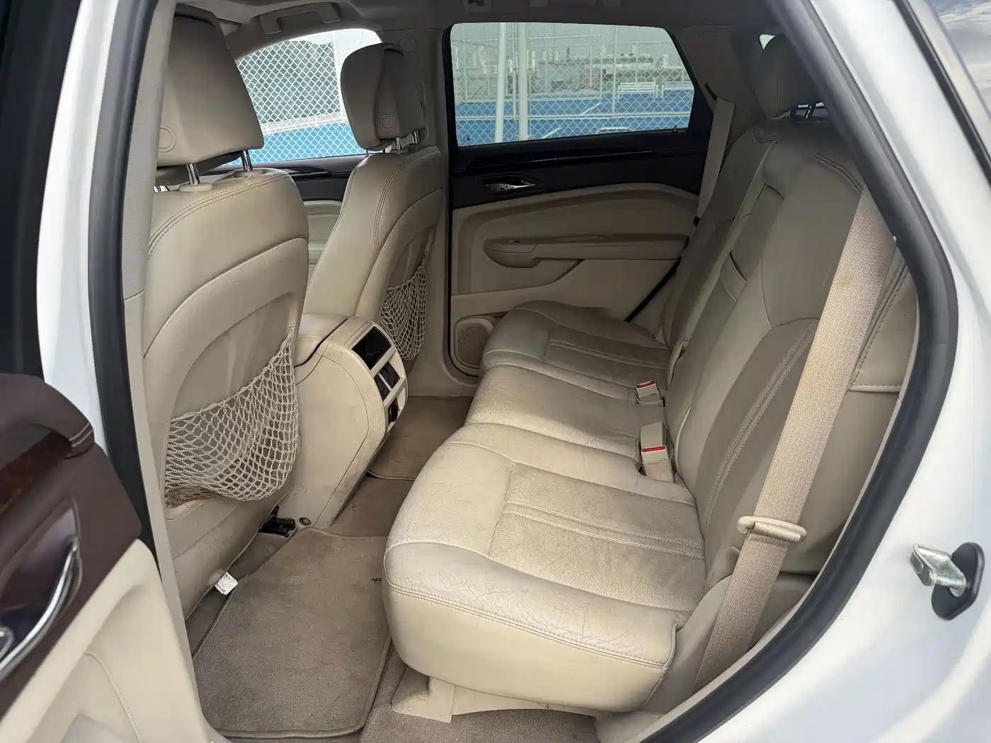 Photo 8 - Cadillac SRX
