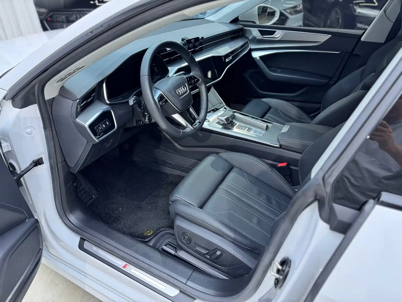 Audi A7 2024 45 TFSI Premium Selection фото 14