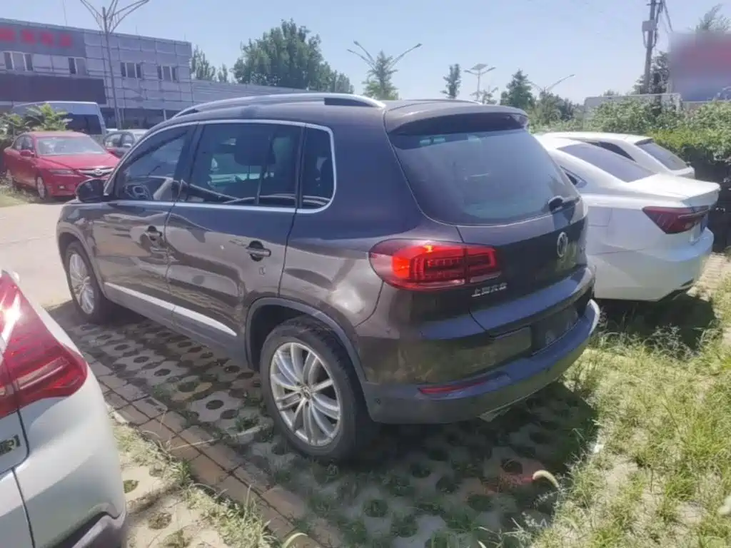 Фото 5 - Volkswagen Tiguan