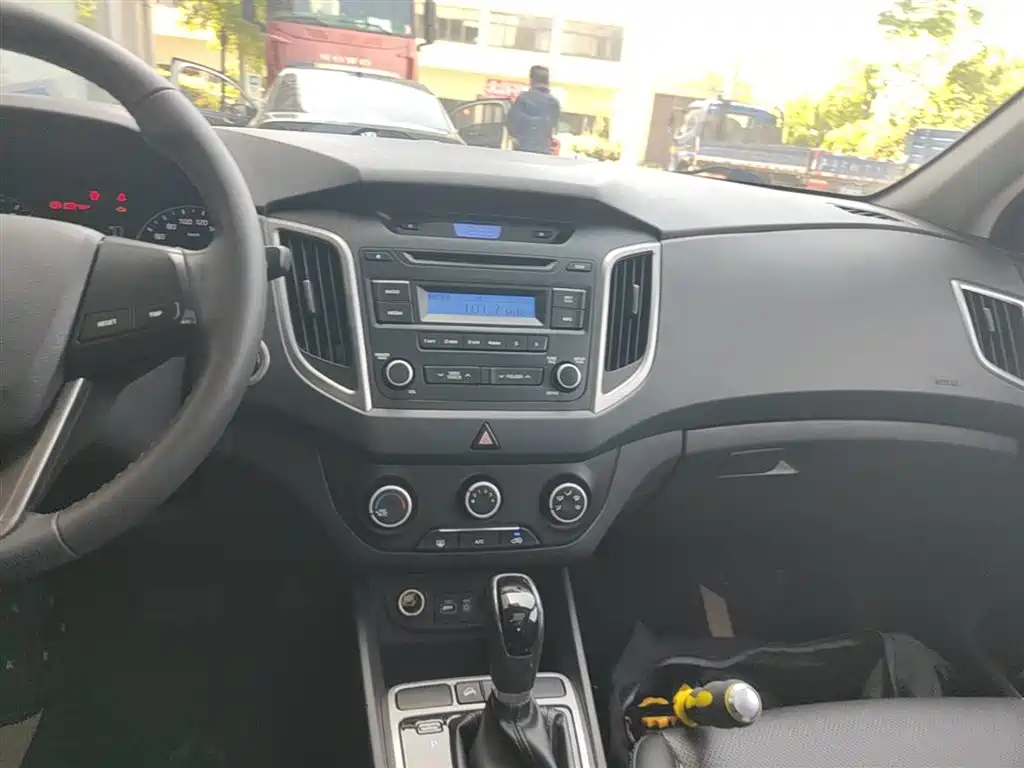 Hyundai Beijing Hyundai ix25 2015 1.6L Automatic 2WD Smart GLS фото 12