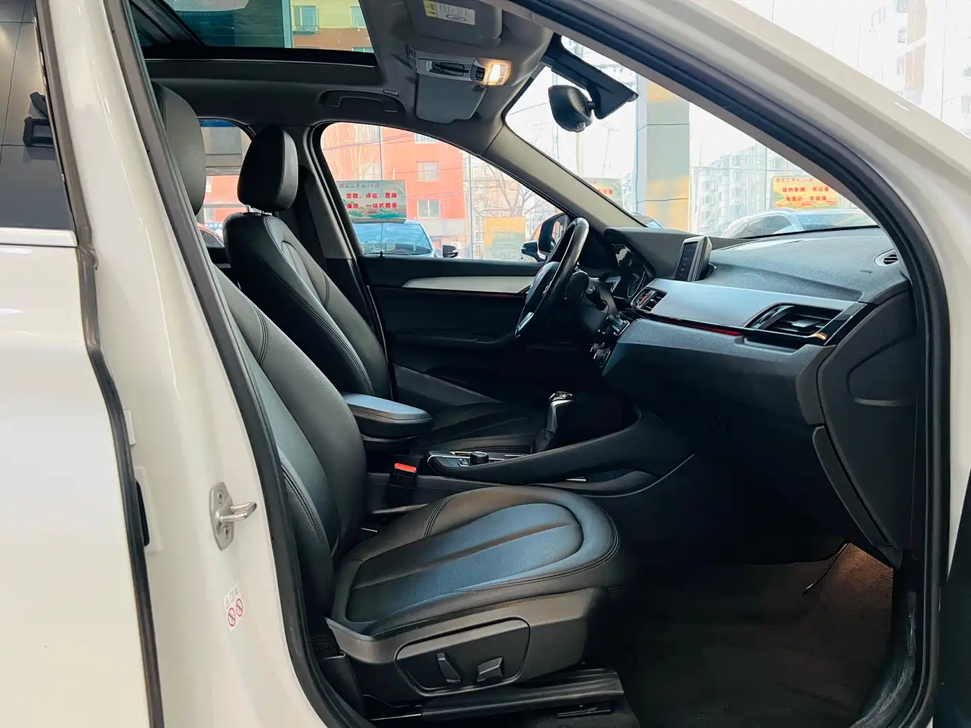 BMW X1 2018 sDrive20Li Leading Model фото 12