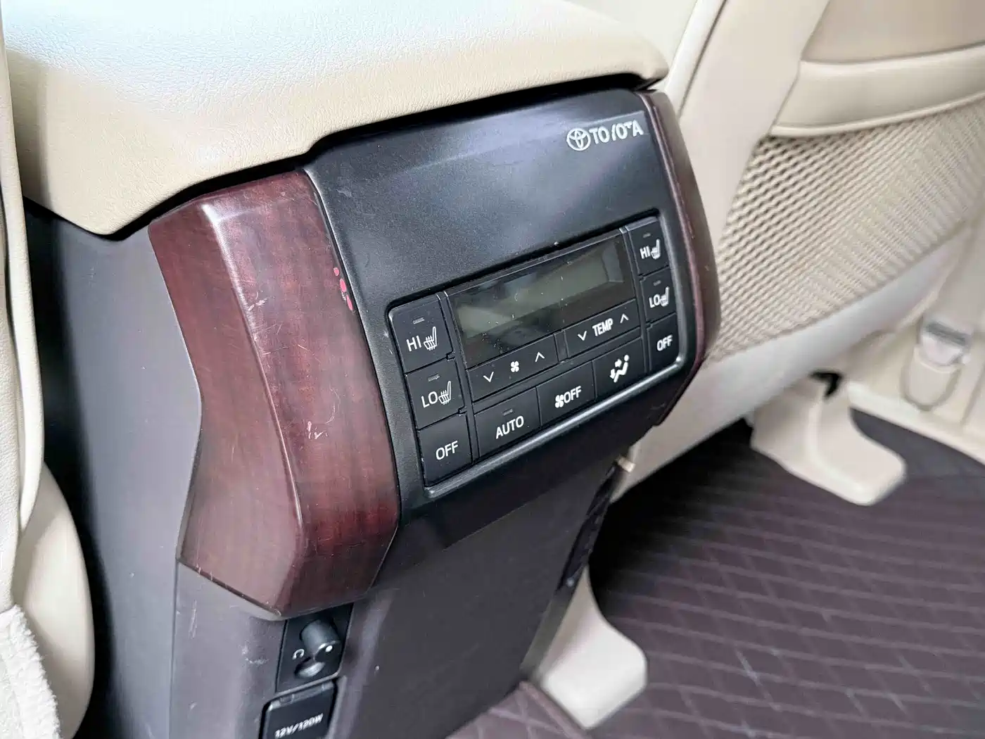 Toyota Prado 2014 4.0L Automatic TX-L NAVI фото 12