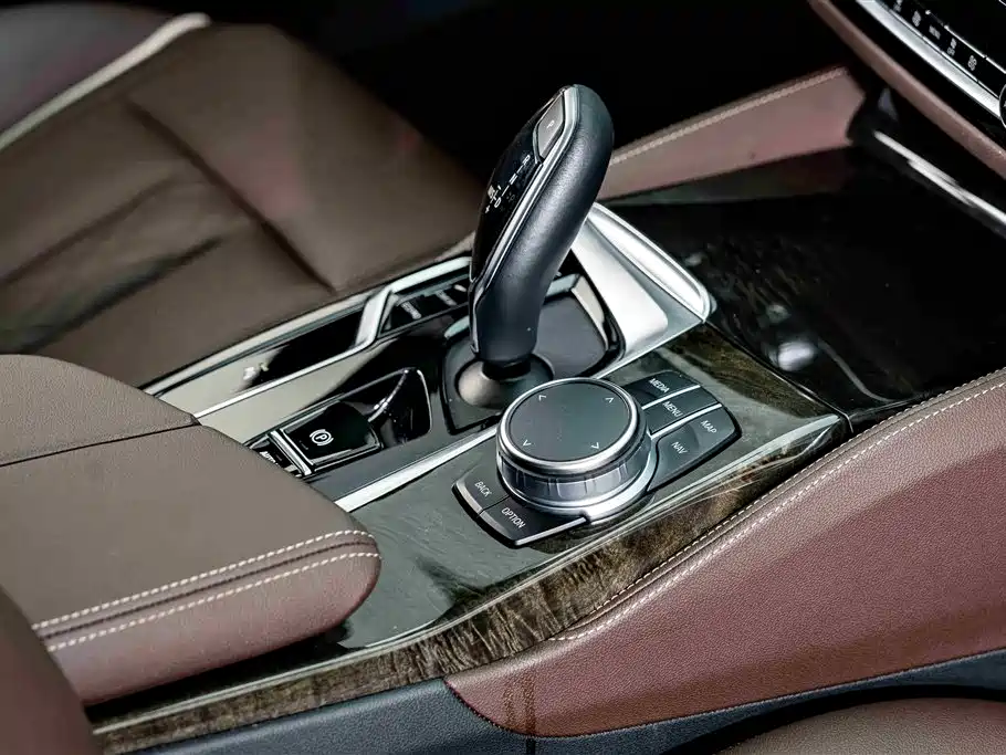 BMW 5 Series 2022 Facelift 525Li M Sport Package фото 18