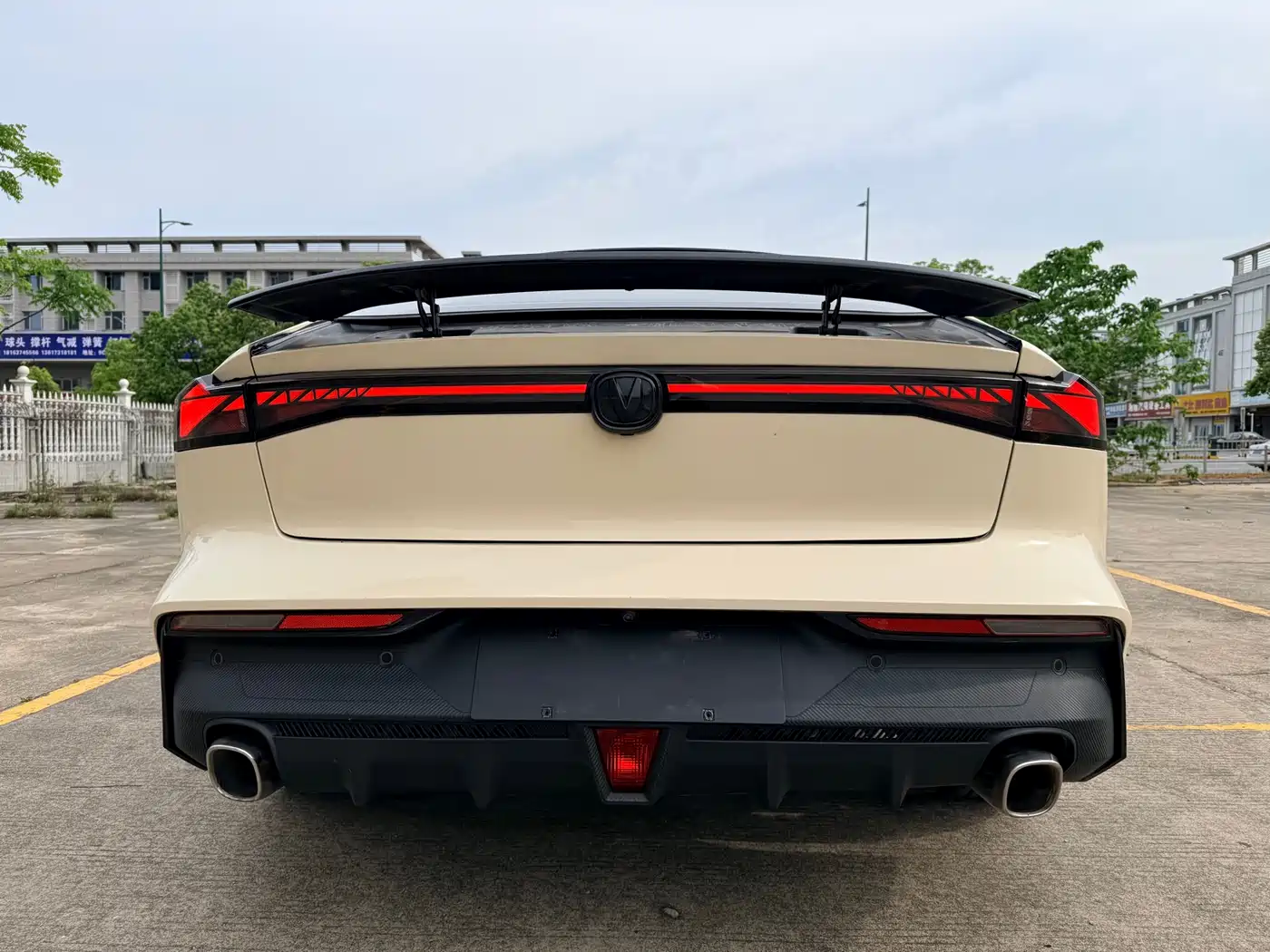 CHANGAN UNI-V