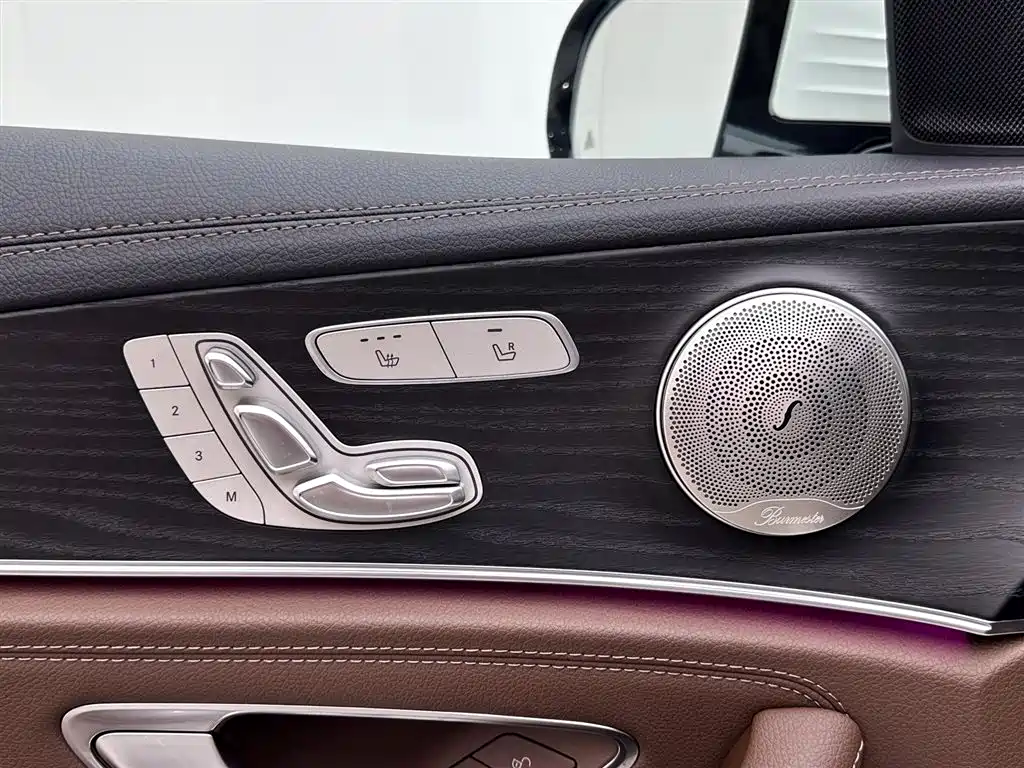 Mercedes-Benz E-Class 2021 E 300 L Sport Fashion фото 15