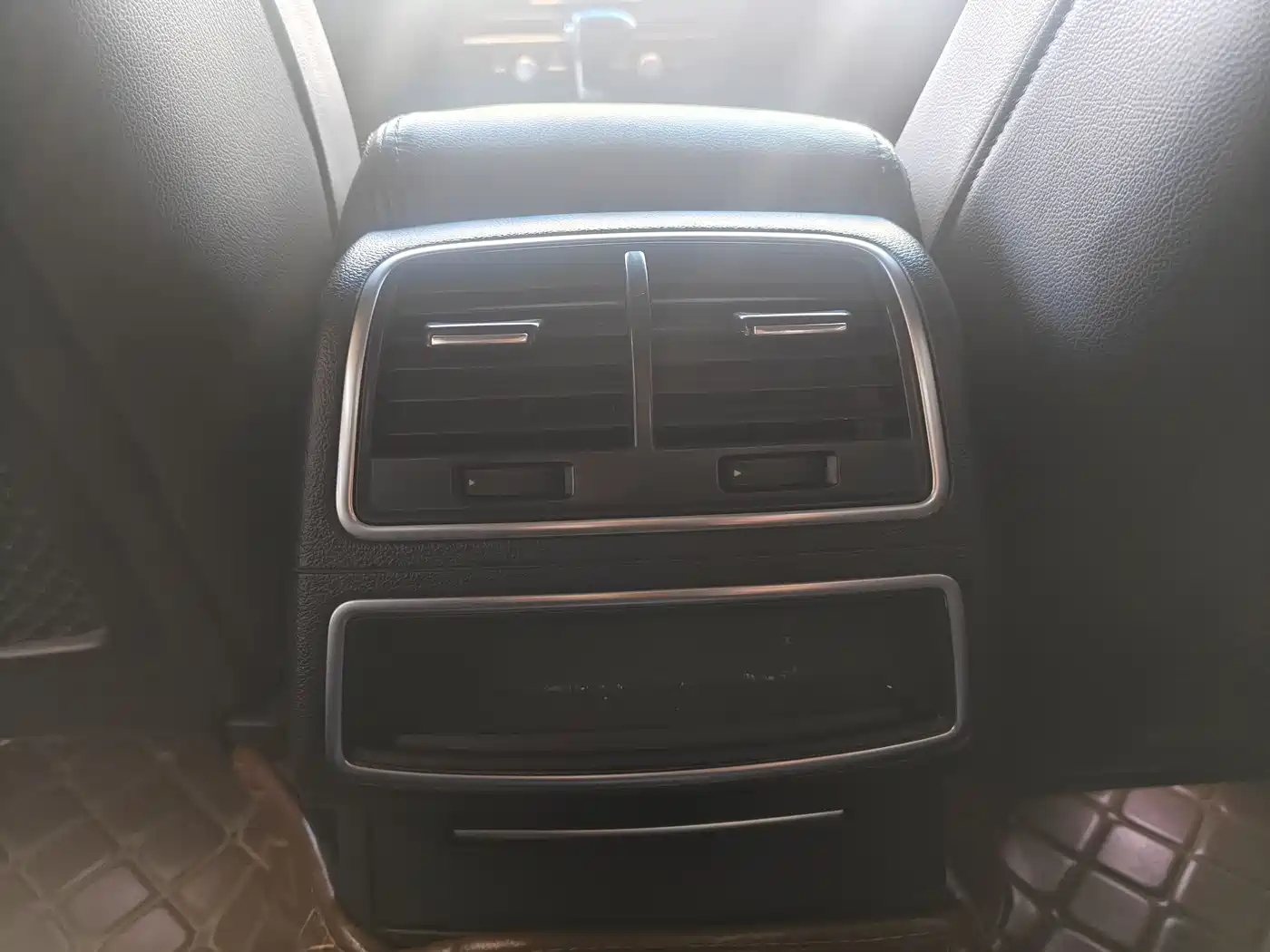 Audi A6L 2015 TFSI Millionth Anniversary Intelligent Leader Type фото 8