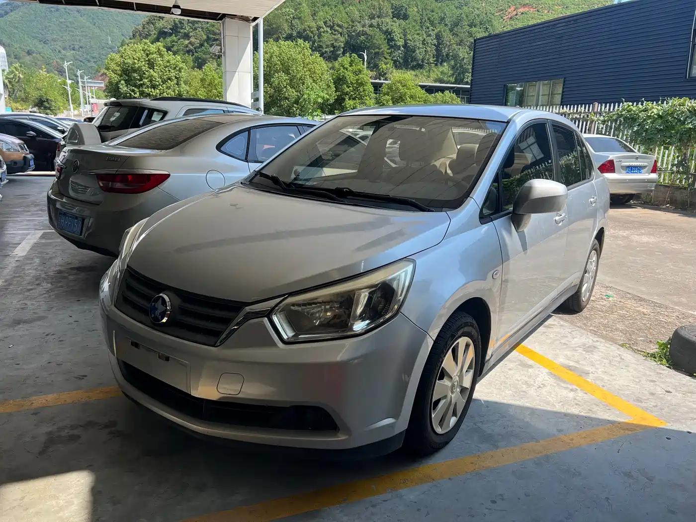 Venucia D50 2014 2013 1.6L Manual Fashion