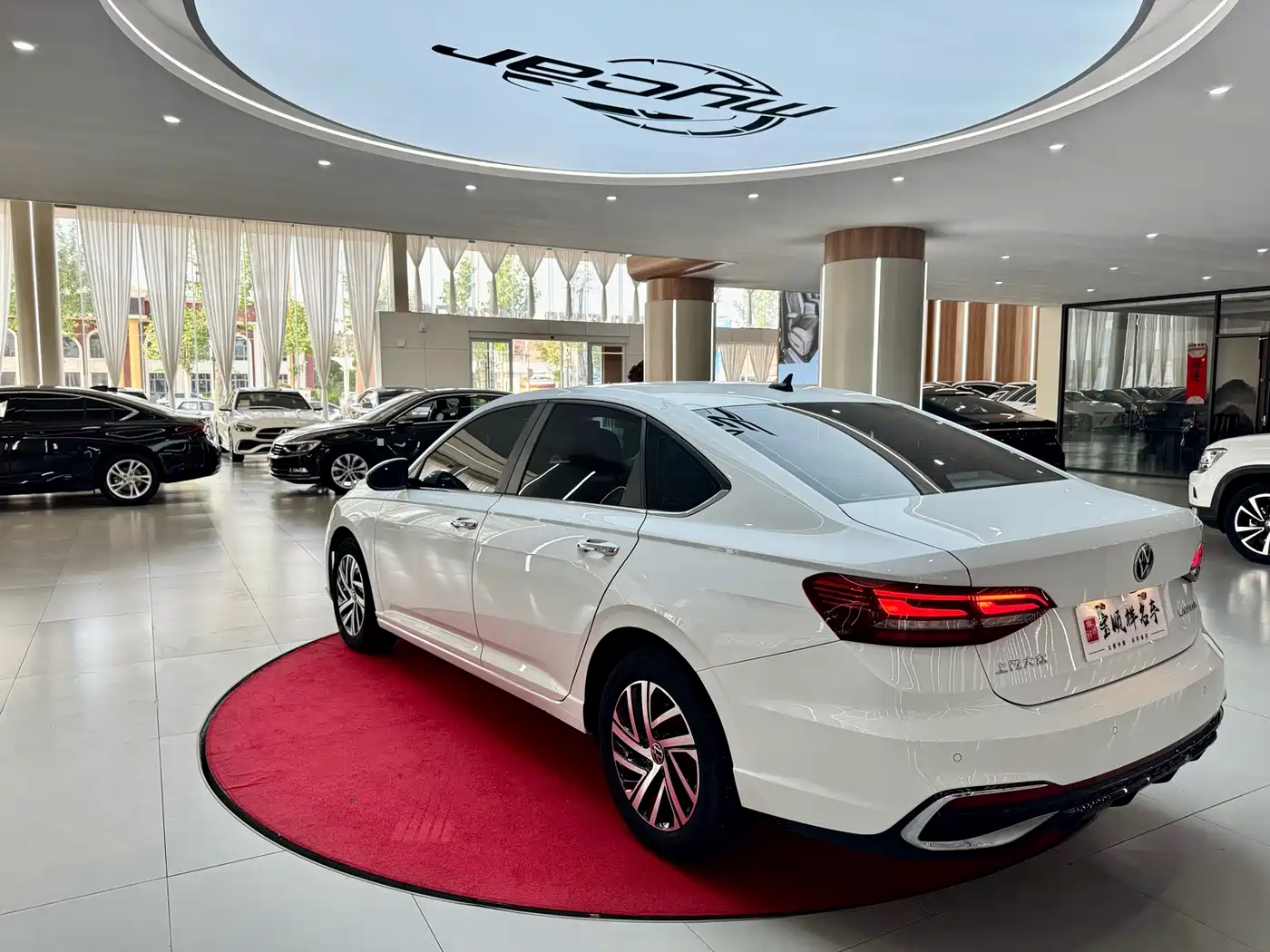 Volkswagen Lavida 2024 Model 1.5L Automatic Starlight 5 Million Edition фото 7