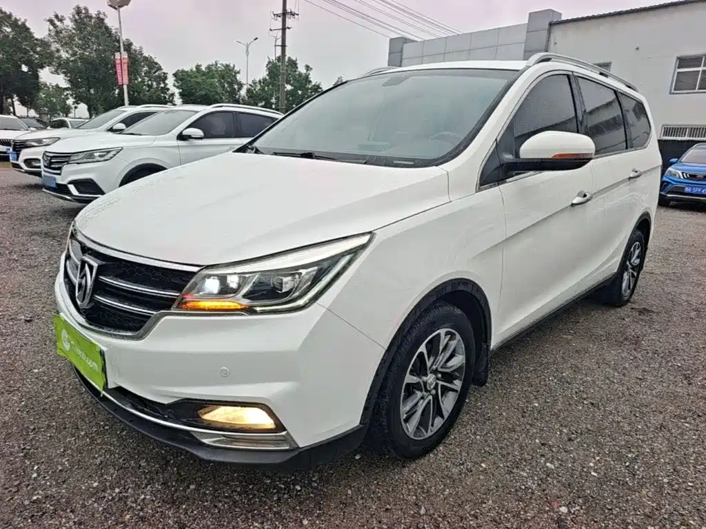 Фото 1 - Baojun 730