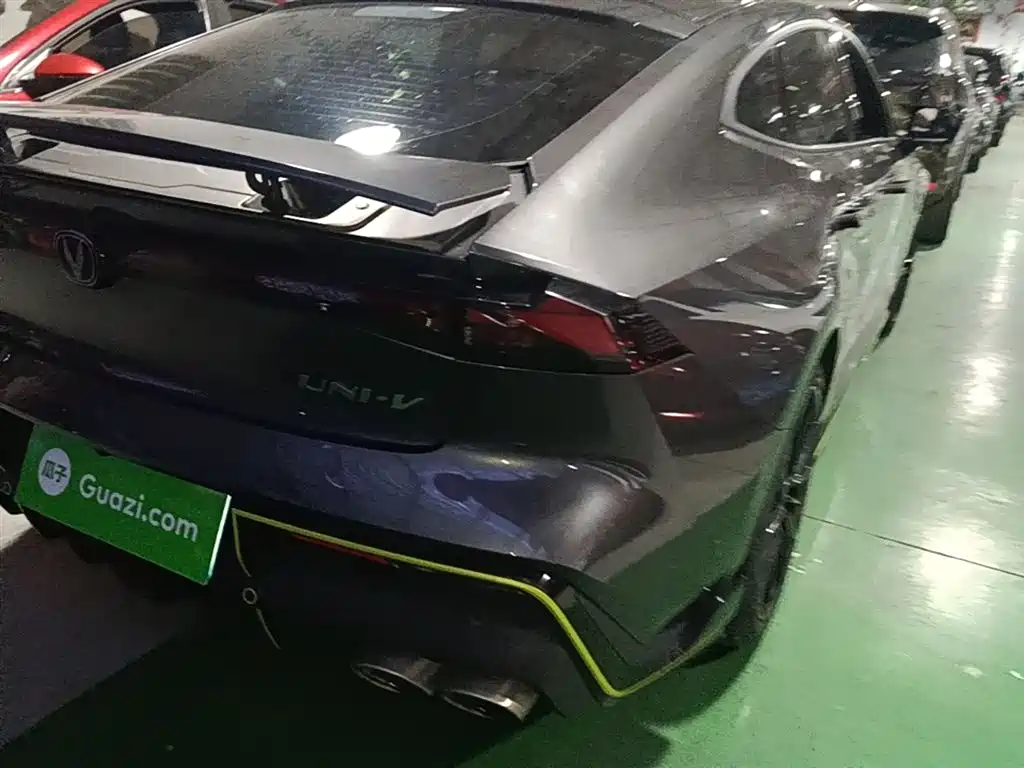 CHANGAN UNI-V