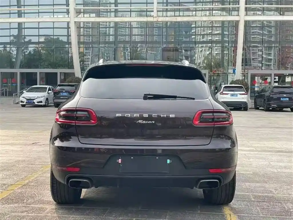 Porsche Macan 2017 Macan 2.0T фото 4