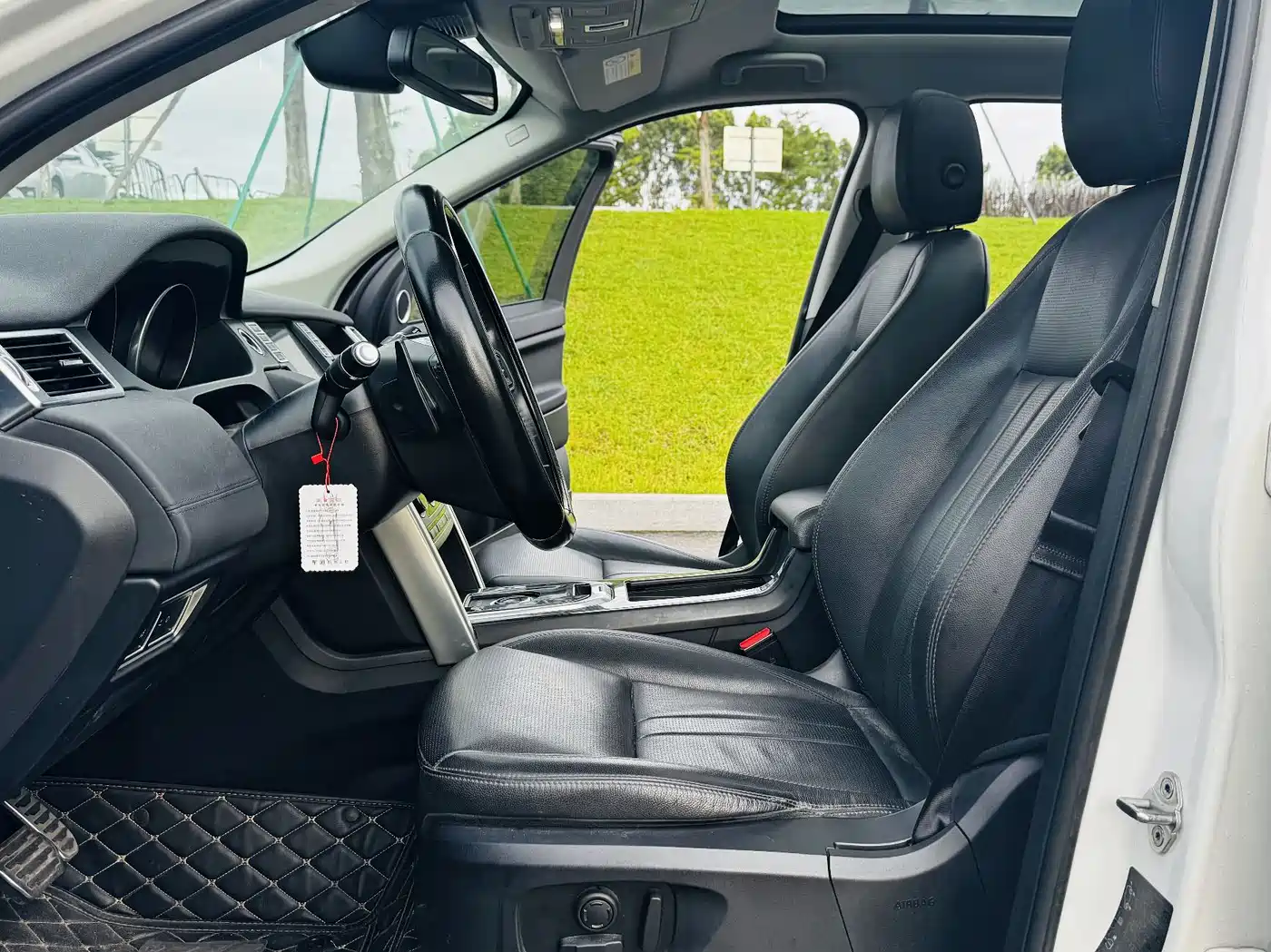 Land Rover Discovery Sport 2018 240PS SE Edition фото 20