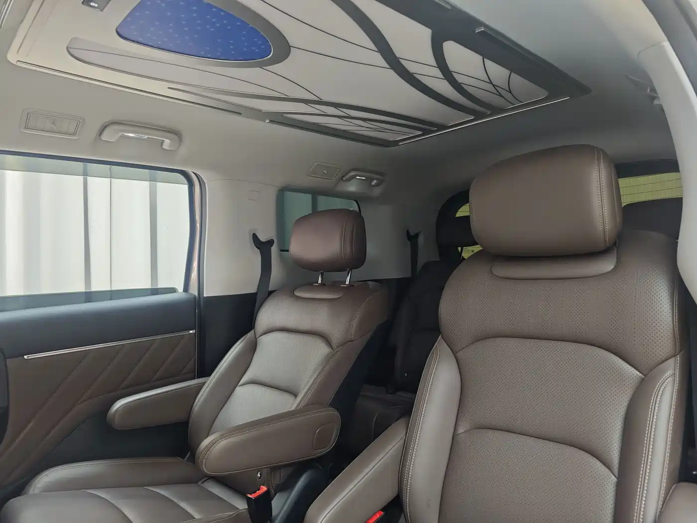 Wuling Motors Xingguang 730 New Energy 2026 2025 Model Plug-in Hybrid Base Version