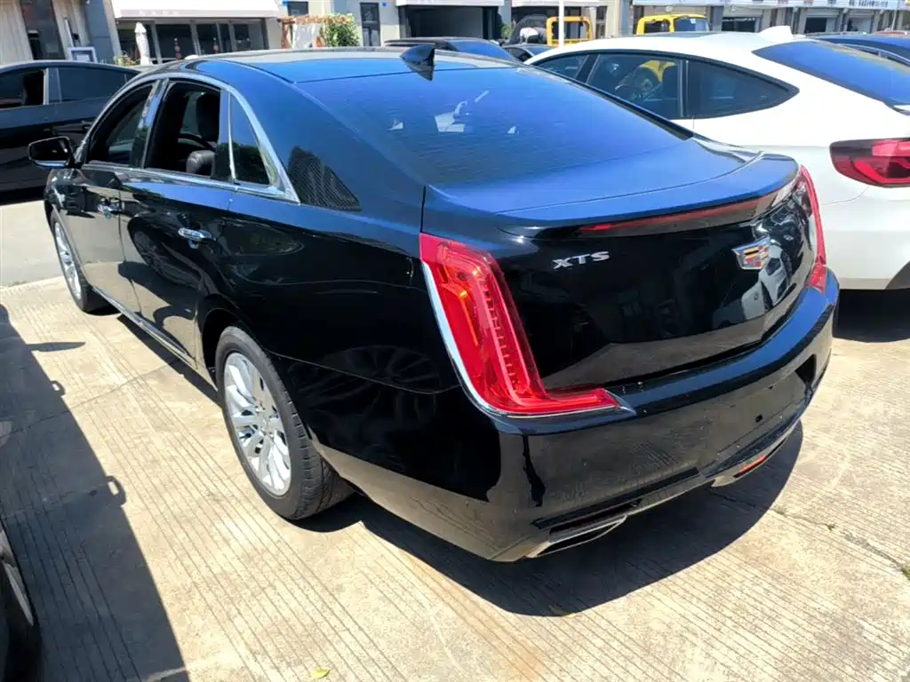 Cadillac XTS 2018 28T Technology фото 4