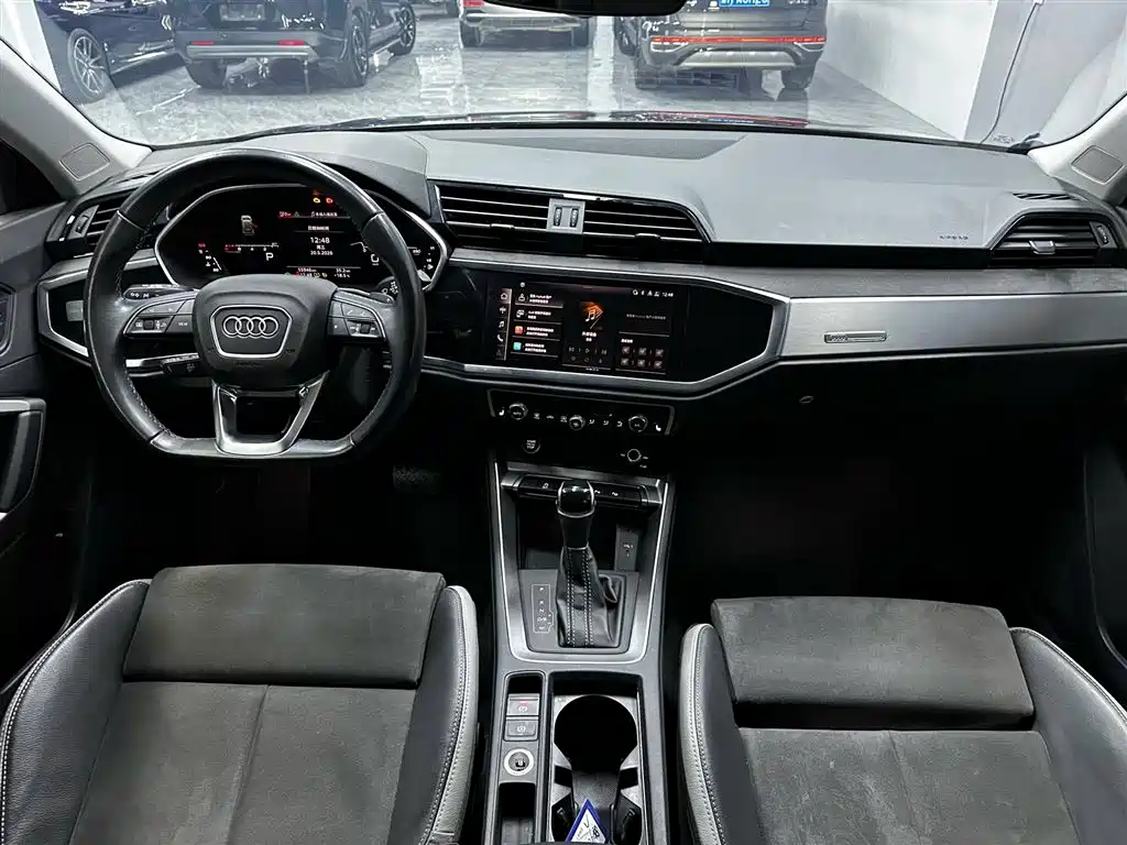 Audi Q3 2023 35 TFSI Fashion Dynamic (1.4T) фото 11