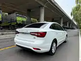Photo 5 - Roewe i5