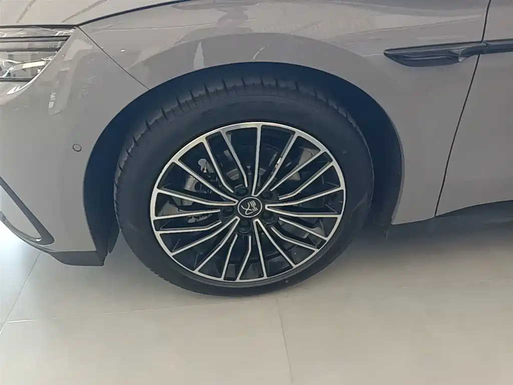 BYD Han 2025 DM-i Smart Driving Edition 125KM LiDAR Flagship фото 25