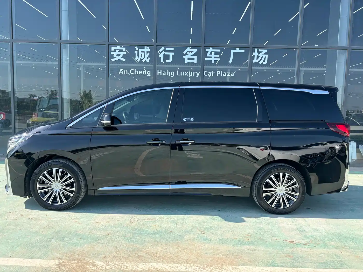 GAC Trumpchi Trumpchi M8 2023 Leading Series 390T Prestige Edition фото 4
