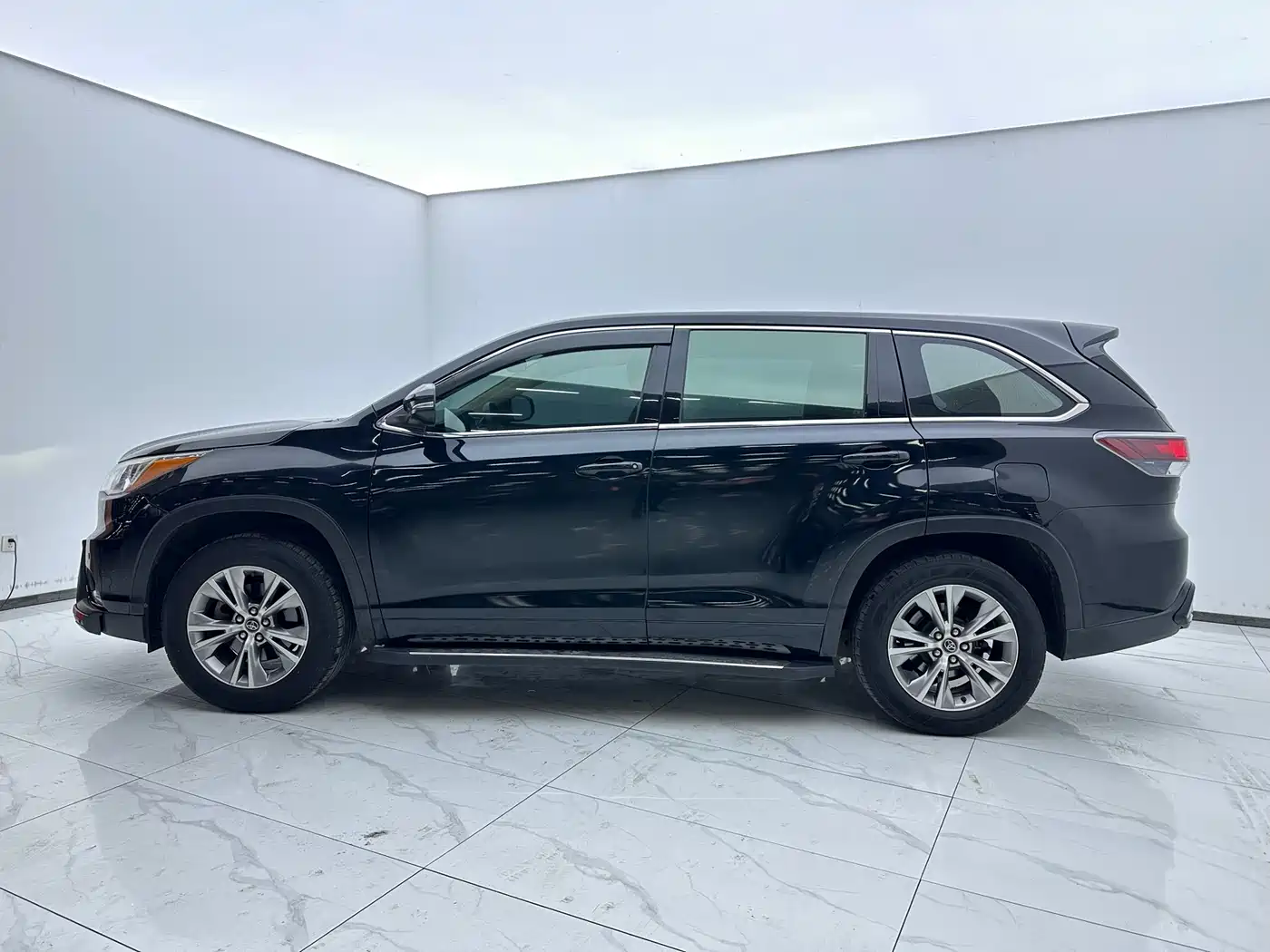 Toyota Highlander 2017 2.0T 2WD Elite 5-Seater фото 3