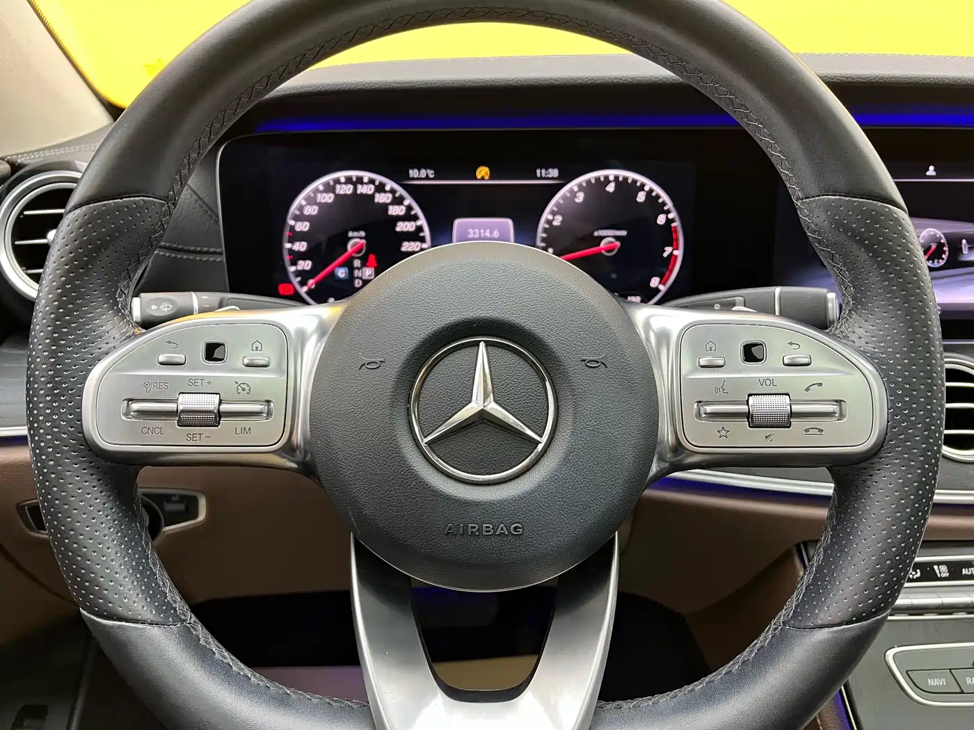 Mercedes-Benz E-Class 2019 E 300 L Sport Fashion фото 11